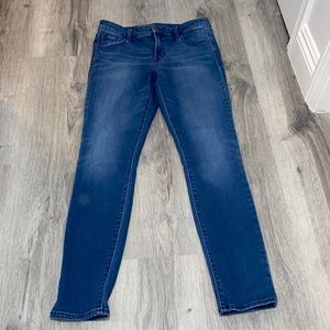 Old Navy Rock Star secret soft jeans size 6